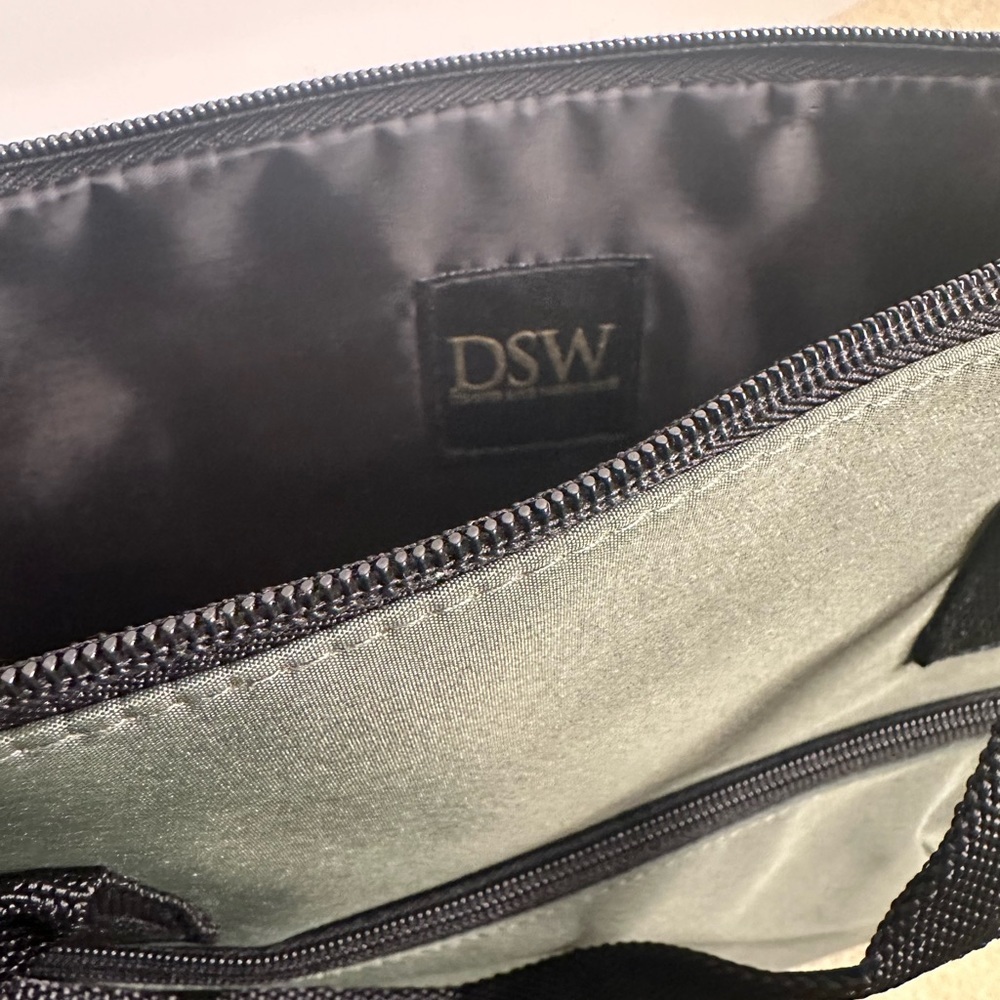 DSW Army Green. Tote bag/Back Pack. - Picture 3 of 3